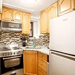 2Br 1Bath Charm In The City