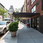 Midtown E 2Br W Doorman Wd Nr Central Park Nyc-440