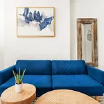 69-2B Prime Lower East East Brand New 1Br Apt