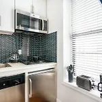 69-2b Prime Lower East East Brand New 1br Apartment New York