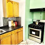 Lic, 10 Mins To Manhattan, 3 Bedroom Huge Bright Apt