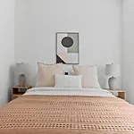 Bright 2Bd Apartment At Mid West