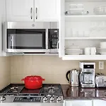 Kips Bay 1br W Doorman Elevator Gym Nyc-478 Apartment New York