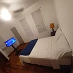 Spacious Bedroom For 2 With Private Backyard In A Share Apartment