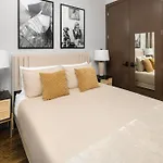 Apartment Stylish 3bd In Manhattan *