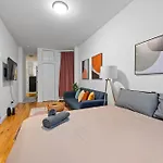 Monthly Nyc Rentals- Beautiful Studio Unit