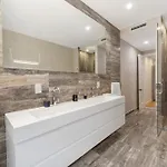 Apartment Luxurious Harlem With Modern Amenities, Outdoor Patio! New York