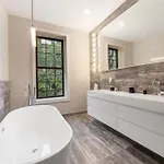 Apartment Luxurious Harlem With Modern Amenities, Outdoor Patio! *