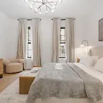 Apartment Luxurious Harlem With Modern Amenities, Outdoor Patio! New York