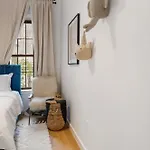 Luxurious Harlem With Modern Amenities, Outdoor Patio! Apartment *