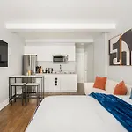 73-703 New Studio Uws Doorman Gym