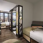 Moxy Nyc East Village Hotel