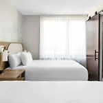 Springhill By Marriott Manhattan Chelsea