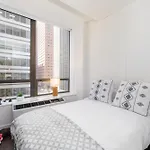 Luxury 5 Bedroom 2 Bath Apartment In Nyc!