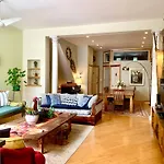 Homestay 2 Bedrooms With One Private Bathroom In Lovely *