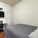 Monthly Nyc Rentals- Spacious 4 Bedroom Unit
