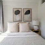 Amazing 3Bd 1Bath Apartment Near Times Square