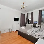 Monthly Nyc Rentals- Amazing 3 Bedroom Unit