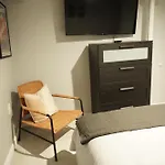 Cozy 2 Bedroom In A Lovely Forest Hills Neighborhood New York