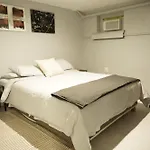 Apartment Cozy 2 Bedroom In A Lovely Forest Hills Neighborhood *