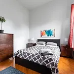 Monthly Nyc Rentals - Flawless 3 Bedroom Apartment