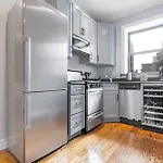 Monthly Nyc Rentals- Amazing 3 Bedroom 1 Bath Unit