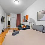 Monthly Nyc Rentals- Radiant Studio Apartment
