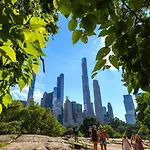 Oasis At A Shared By Times Square *