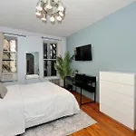 Monthly Nyc Rentals- Stylish Studio In Nyc!