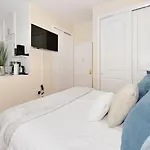 Monthly Nyc Rentals- Newly Designed Studio