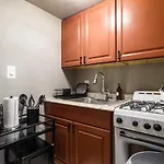 Monthly Nyc Rentals- Modern Studio Unit