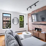 Apartment 3bd 1bath Cozy Near Times Square New York