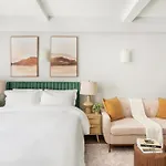 Apartment 73-518 Newly Reno Uws Doorman Gym Laundry New York