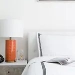 75-1c New 1br Prime Ues W D The Unit Value