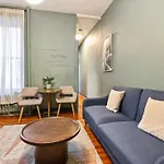 Monthly Nyc Rentals- Newly Designed 1 Bedroom Unit