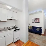 Monthly Nyc Rentals- Contemporary 2 Bedroom Apartment