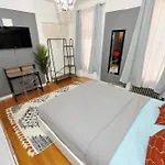 Monthly Nyc Rentals- Perfectly Designed 2 Bedroom Unit