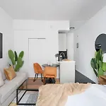 74-3c New In Prime Uws - Gym In Building Apartment