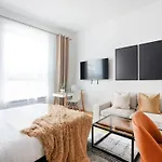 74-3c New In Prime Uws - Gym In Building Apartment *