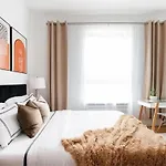 74-3c New In Prime Uws - Gym In Building Apartment *