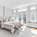 Luxe W Juliet Balcony In Upper East * New York