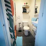 Private With Private Bathroom And Backyard Homestay
