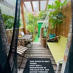 Homestay Private With Private Bathroom And Backyard