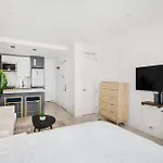 Apartment 1597-4 Brand New Prime Ues W D Walk To C Park New York