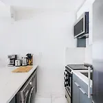 1597-4 Brand New Prime Ues W D Walk To C Park *