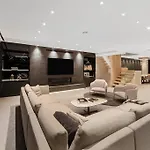 2 Story In Upper Ditmars Astoria Queens Villa *