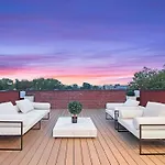2 Story In Upper Ditmars Astoria Queens Villa *
