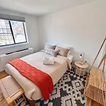 Apartment Stylish Duplex Penthouse With Large Outdoor Space *