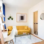 Renovated 1br In East Village New York