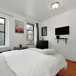 Appealing 2 Bedroom Unit In Nyc